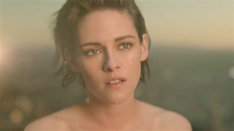 Staring – Kristen Stewart / Chanel Gabrielle Perfume A New 